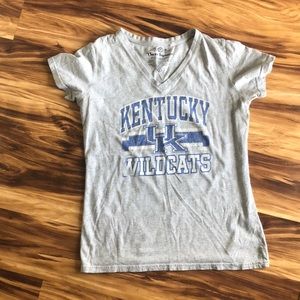 Kentucky Wildcats Women’s Medium T-Shirt V-Neck